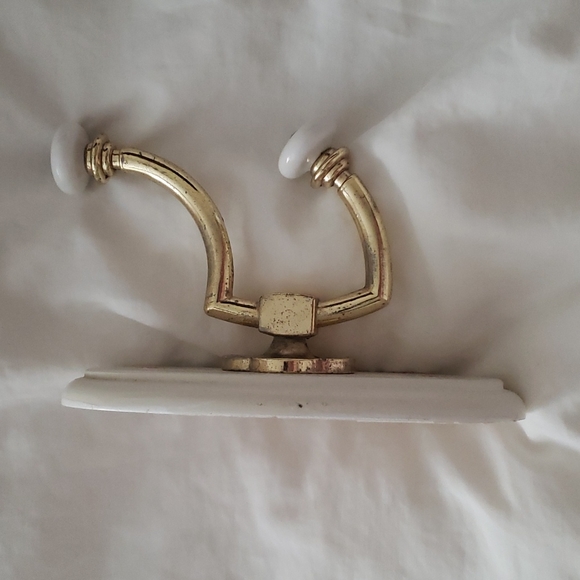 Vintage style coat/robe hanger - preloved - Picture 2 of 4